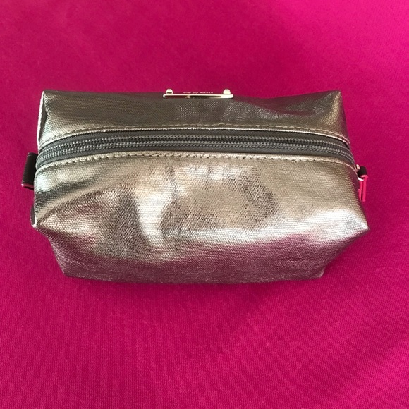 Stella & Dot Pouf Cosmetics Bag - Picture 3 of 9